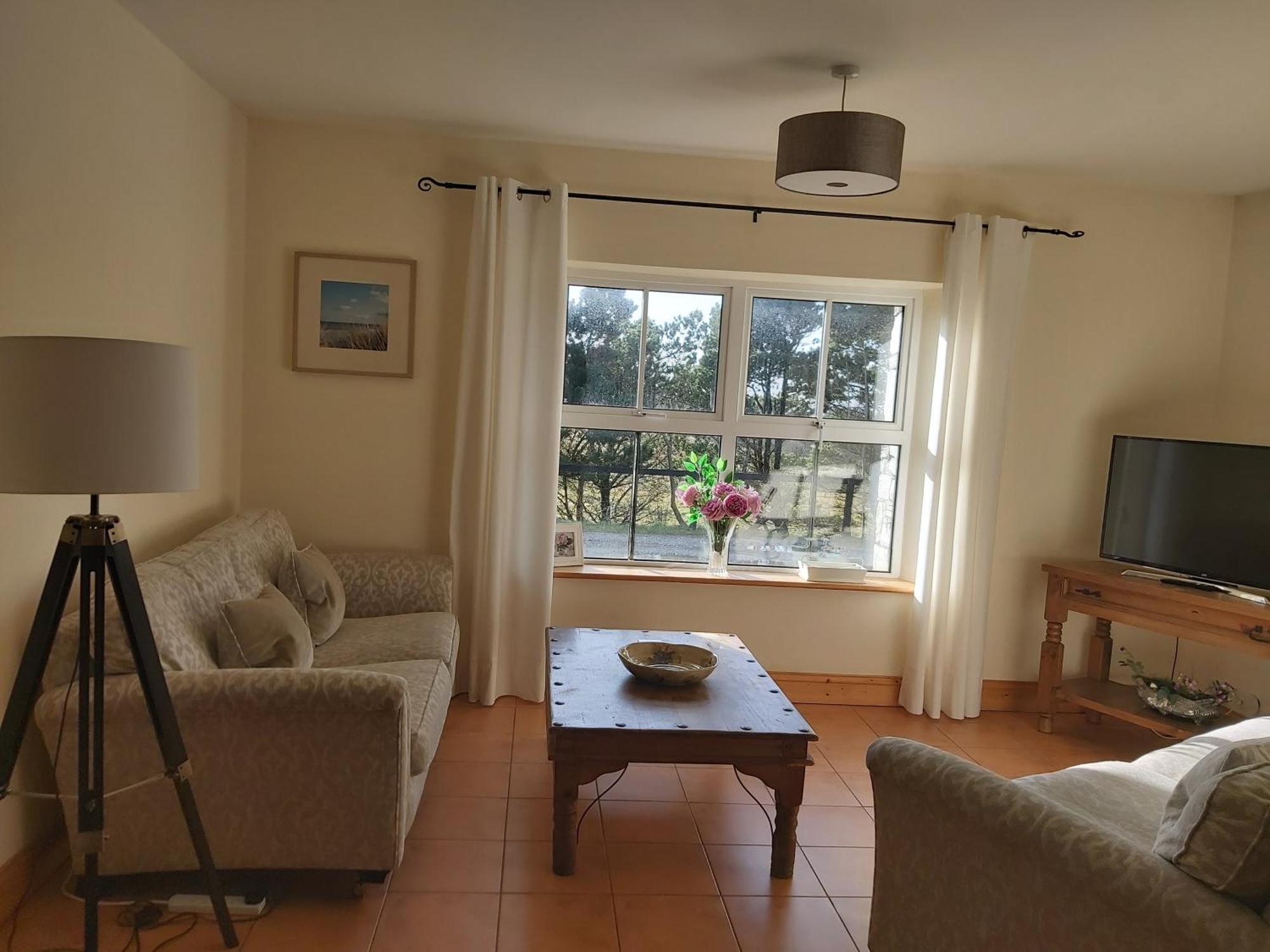 Shanakeever Farm - 2 Bedroom Apartment Кліфден Номер фото